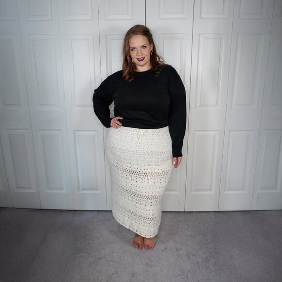 a new day Tops - A New Day Women’s Black Crewneck Sweatshirt – Size Large – NWT